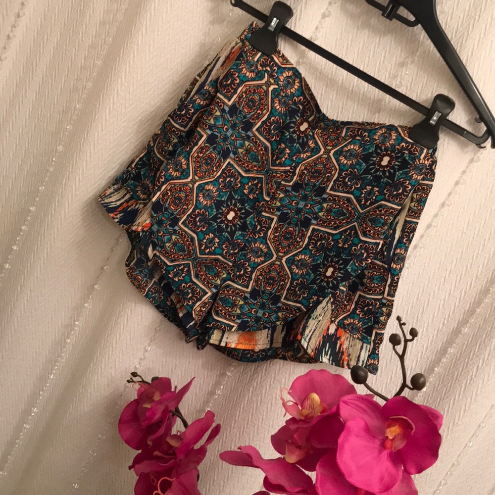 SOLD - Boho Chic Pattern Shorts - Picture 2 of 5